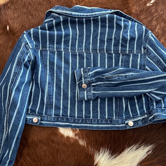 Vintage crop top jean jacket - Picture 2 of 2